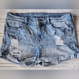 Old Navy Boyfriend Jean Shorts Light Blue Distressed